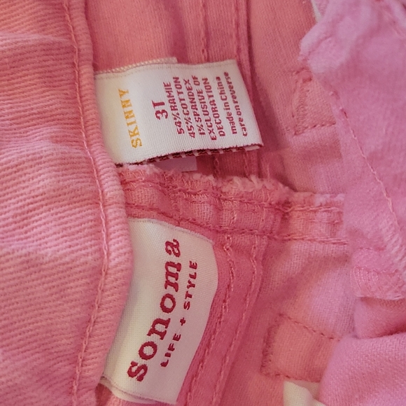 🩷 2 Pairs of Shorts and One Pair of Pants 😁 - Picture 4 of 13